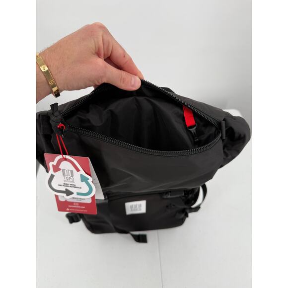 NWT Topo Designs Rover Classic Hiking  Backpack, Book Bag, Black, 20 L - Picture 11 of 11